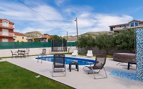 Villa Initium,Heated Pool All Season