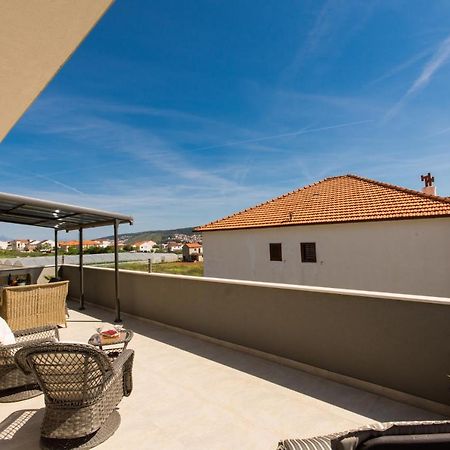 Villa Initium,Heated Pool All Season Trogir Zewnętrze zdjęcie