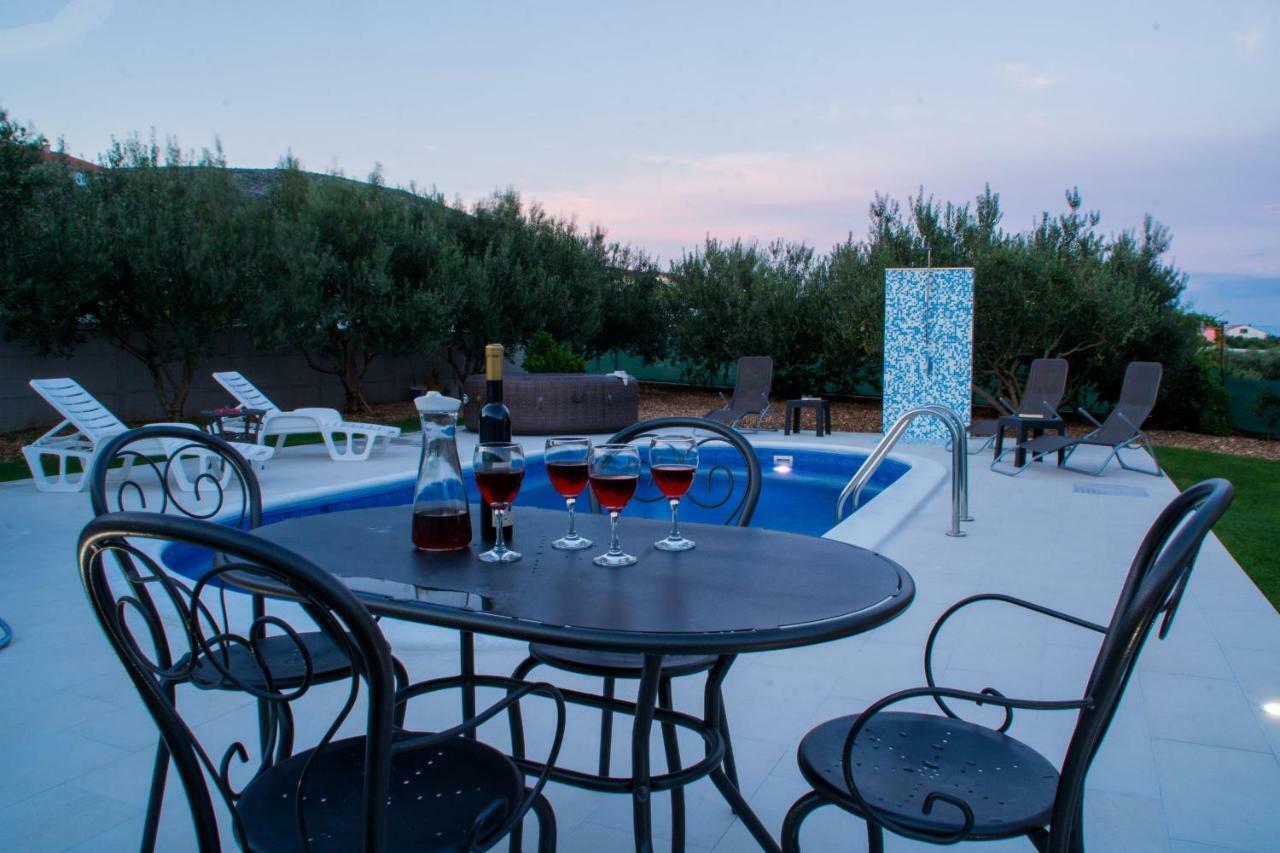Villa Initium,Heated Pool All Season Trogir Zewnętrze zdjęcie